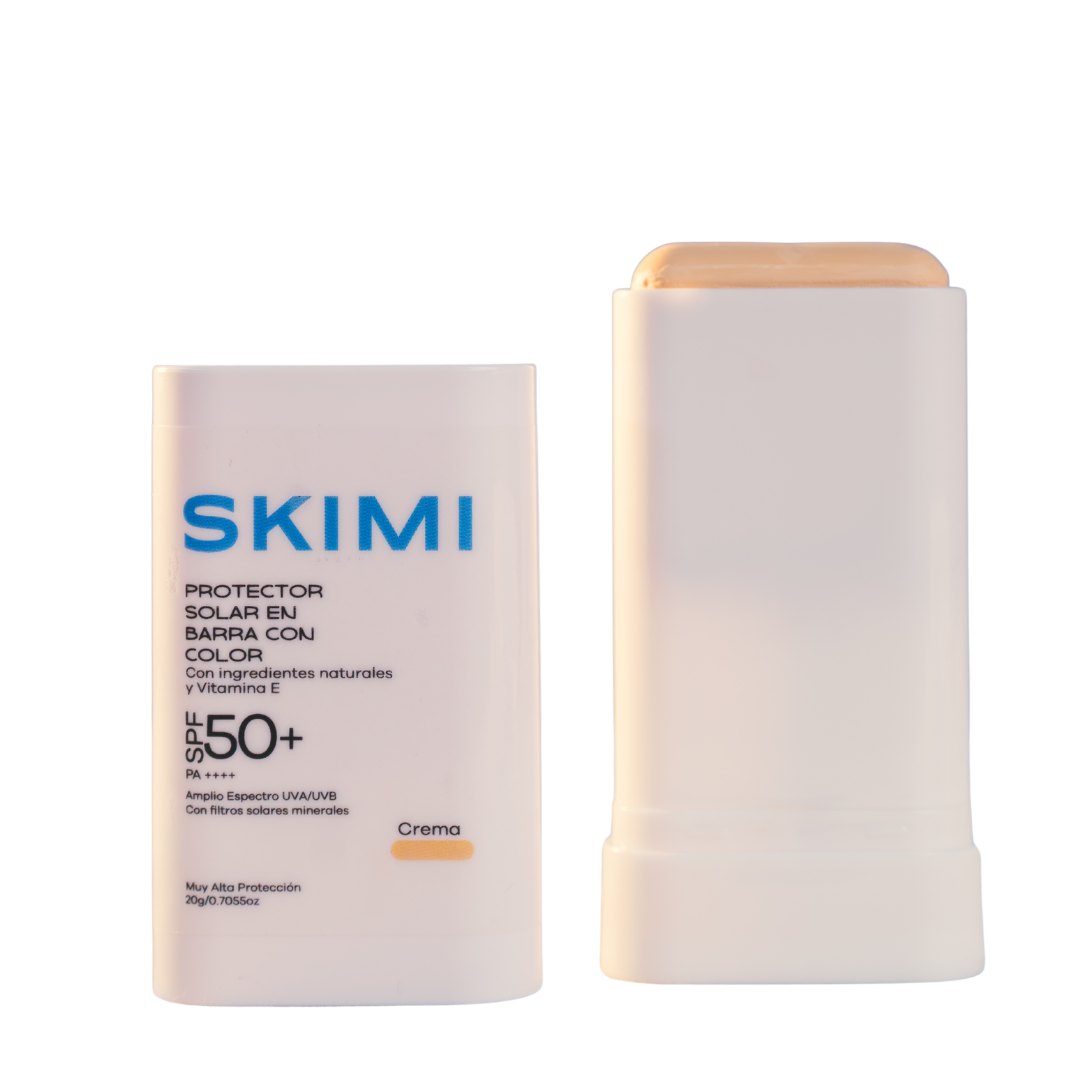 Protector solar en barra con color crema FPS 50+